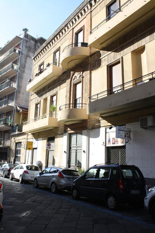 Ferienwohnung Domus Claudiae Catania Exterior foto